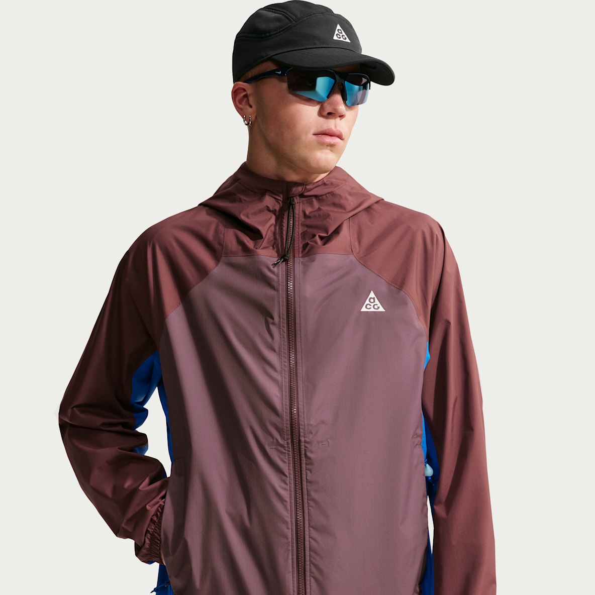 2-Way Zip Outerwear. Nike ZA